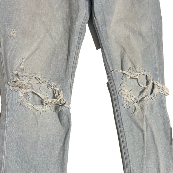 Abercrombie & Fitch The Skinny High Rise light wash distressed size 28 - Picture 7 of 13